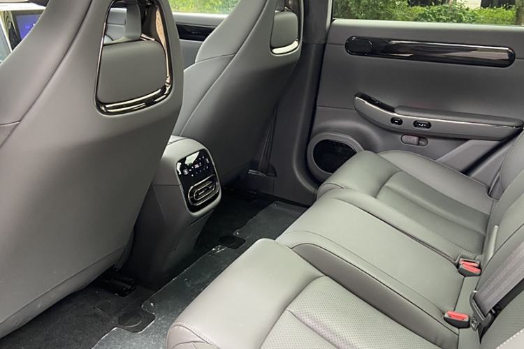 Used Leapmotor C01 2023 630 All-Wheel-Drive Performance Version Interior 2