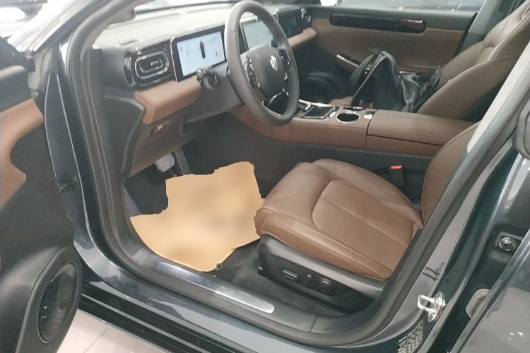 Used Leapmotor C01 2023 630 All-Wheel-Drive Performance Version Interior 3