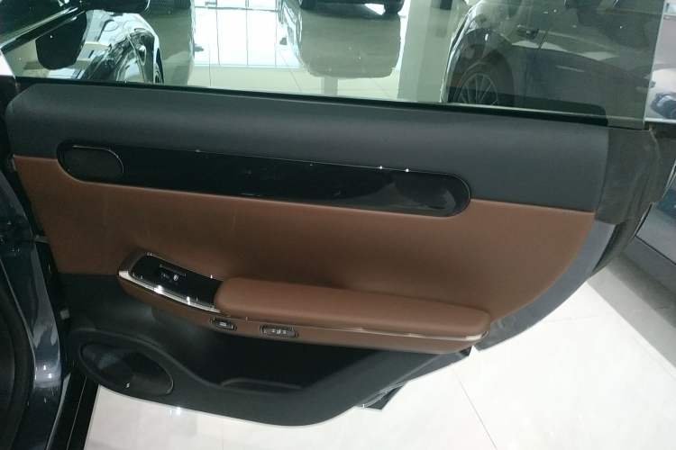 Used Leapmotor C01 2023 630 All-Wheel-Drive Performance Version Interior 6