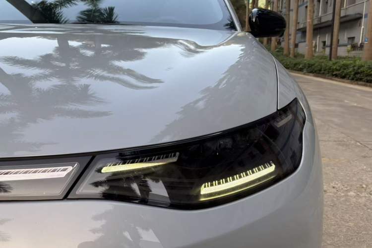 Used Leapmotor C01 2023 630 All-Wheel-Drive Performance Version Left Front Headlight