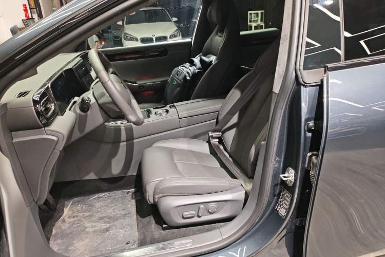 Used Leapmotor C01 2023 630 All-Wheel-Drive Performance Version Left Front Seat