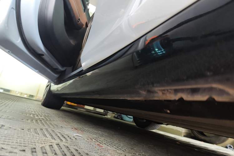 Used Leapmotor C01 2023 525 Comfort Edition Left Side Sill