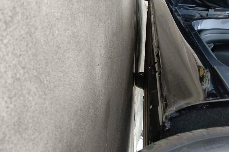 Used Leapmotor C01 2023 606 Comfort Edition Left Side Sill