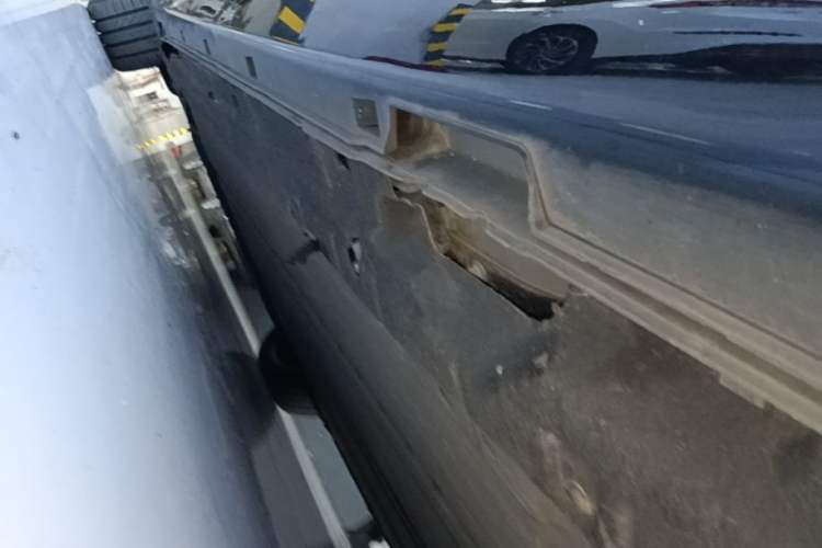 Used Leapmotor C01 2023 525 Comfort Edition Left Side Sill