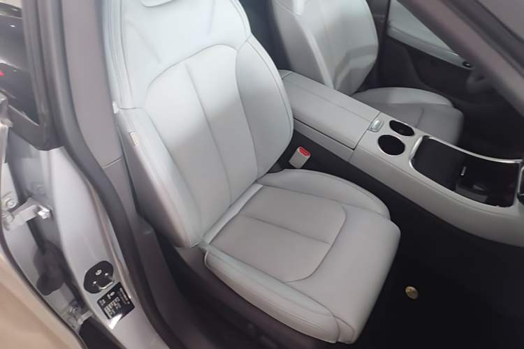 Used Leapmotor C01 2023 525 Comfort Edition Right Front Seat