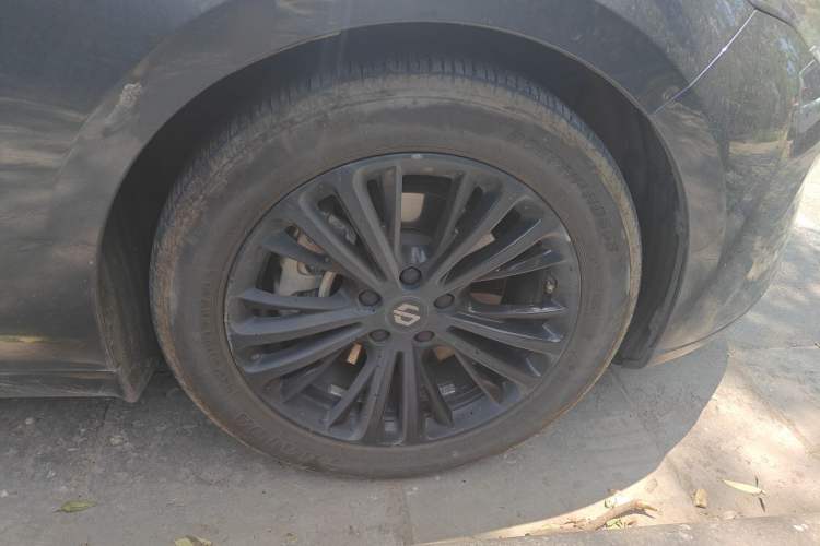 Used Leapmotor C01 2023 525 Comfort Edition Right Front Wheel Hub