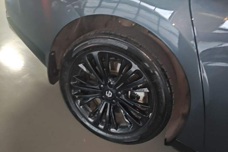 Used Leapmotor C01 2023 525 Comfort Edition Right Rear Wheel Hub
