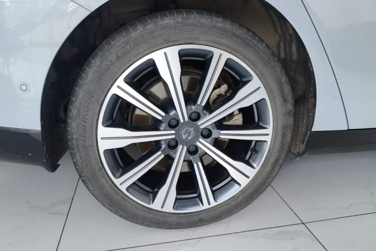 Used Leapmotor C01 2023 Range-Extended 316 Smart Edition Right Rear Wheel Hub