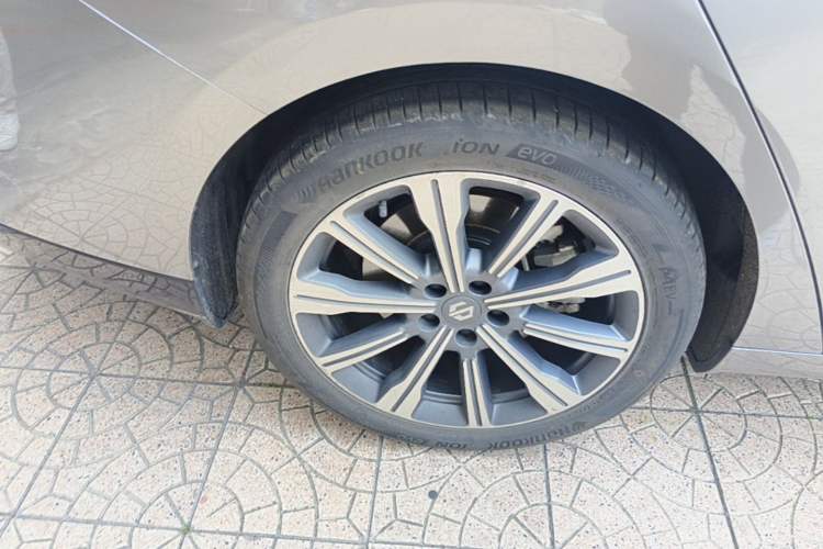 Used Leapmotor C01 2023 Range-Extended 316 Smart Edition Right Rear Wheel Hub