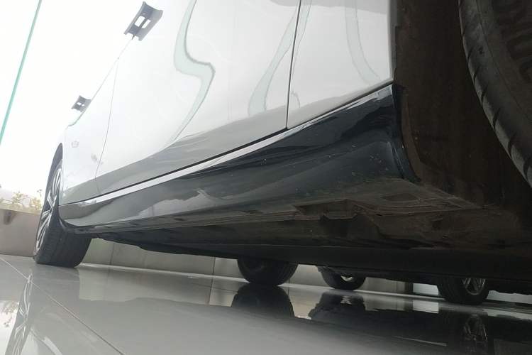 Used Leapmotor C01 2023 Range-Extended 316 Smart Edition Right Side Sill