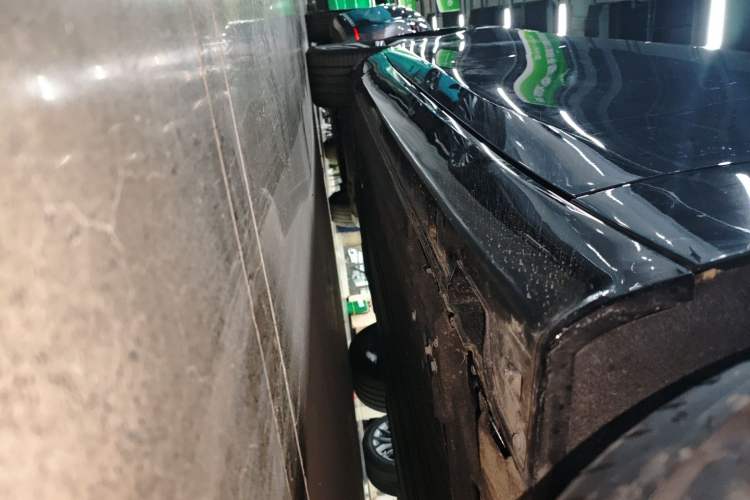 Used Leapmotor C01 2023 606 Comfort Edition Right Side Sill
