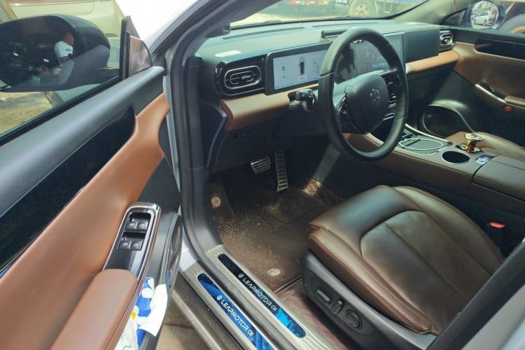 Used Leapmotor C01 2023 Range-Extended 316 Smart Edition Driver Seat