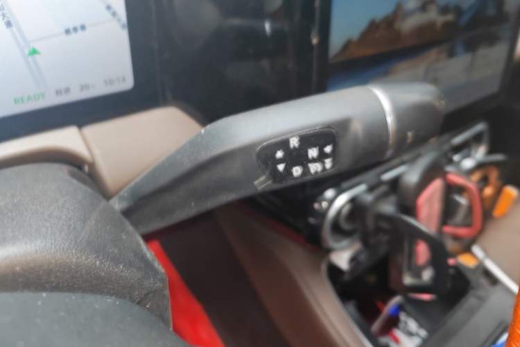 Used Leapmotor C01 2023 606 Comfort Edition Gear Lever