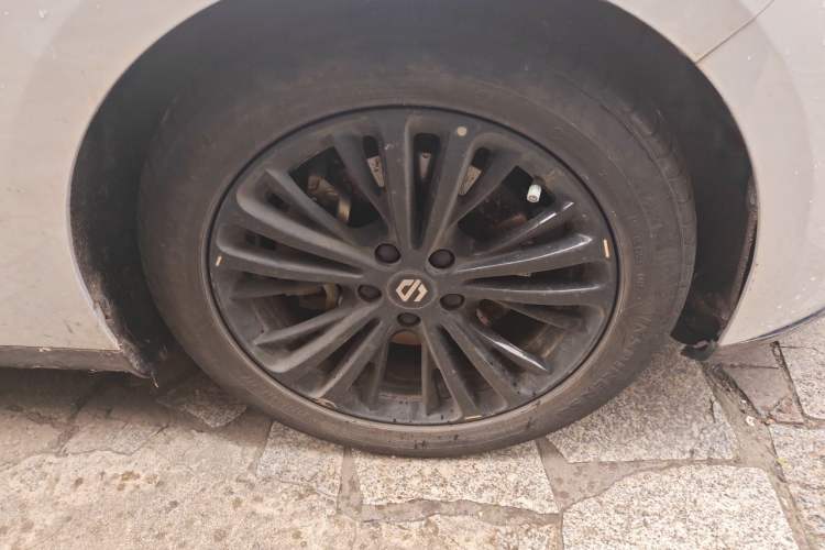 Used Leapmotor C01 2023 606 Comfort Edition Right Front Wheel Hub