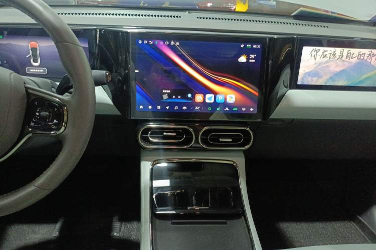 Used Leapmotor C01 2023 630 All-Wheel-Drive Performance Version Audio And AC Panel