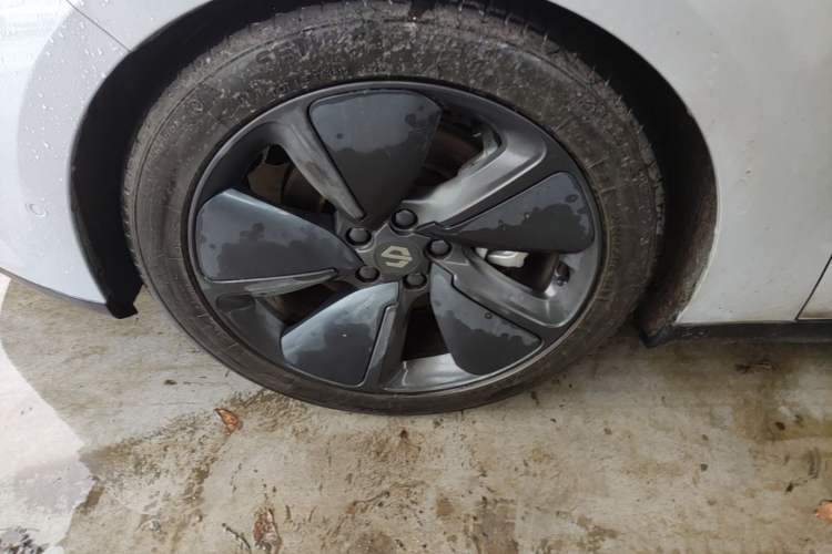 Used Leapmotor C01 2023 606 Smart Edition Exterior 4