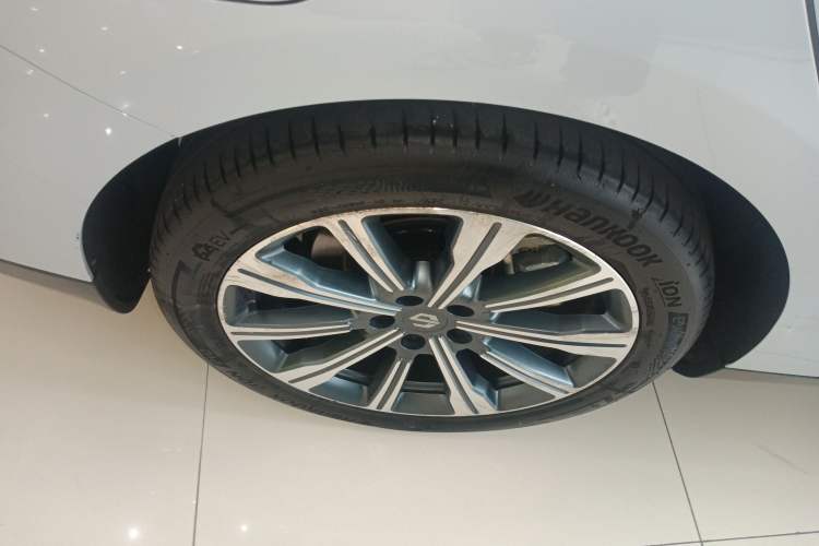 Used Leapmotor C01 2023 Range-Extended 216 Comfort Edition Exterior 5