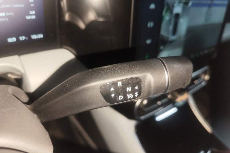 Used Leapmotor C01 2023 525 Comfort Edition Gear Lever