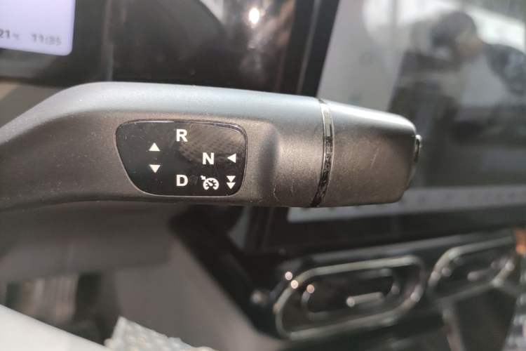 Used Leapmotor C01 2023 606 Smart Edition Gear Lever