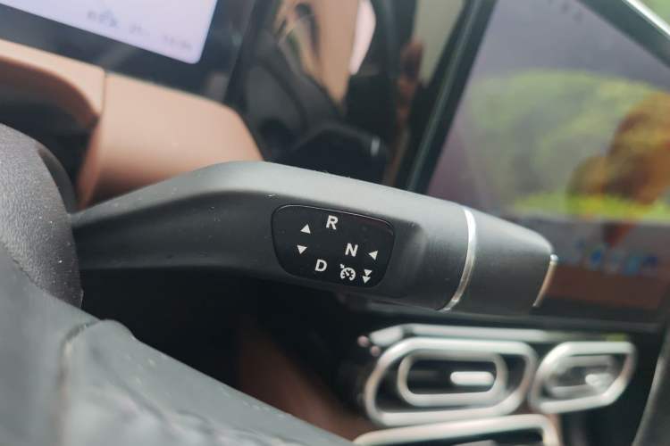 Used Leapmotor C01 2023 525 Comfort Edition Gear Lever
