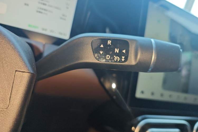 Used Leapmotor C01 2023 525 Comfort Edition Gear Lever