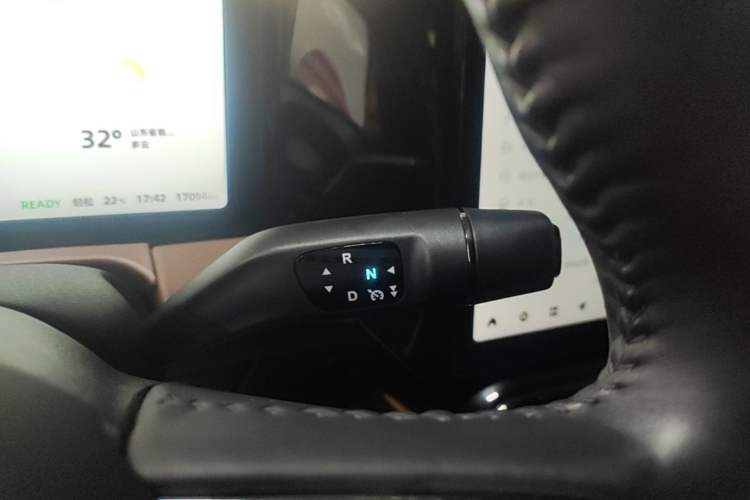 Used Leapmotor C01 2023 Range-Extended 316 Smart Edition Gear Lever