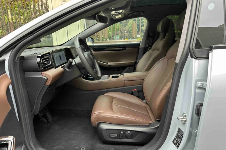 Used Leapmotor C01 2023 Range-Extended 316 Smart Edition Interior 6