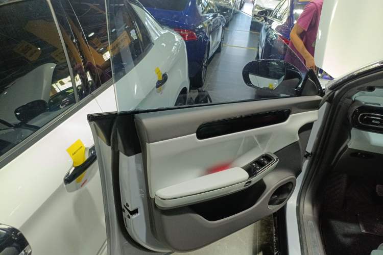 Used Leapmotor C01 2023 630 All-Wheel-Drive Performance Version Left Front Door Interior