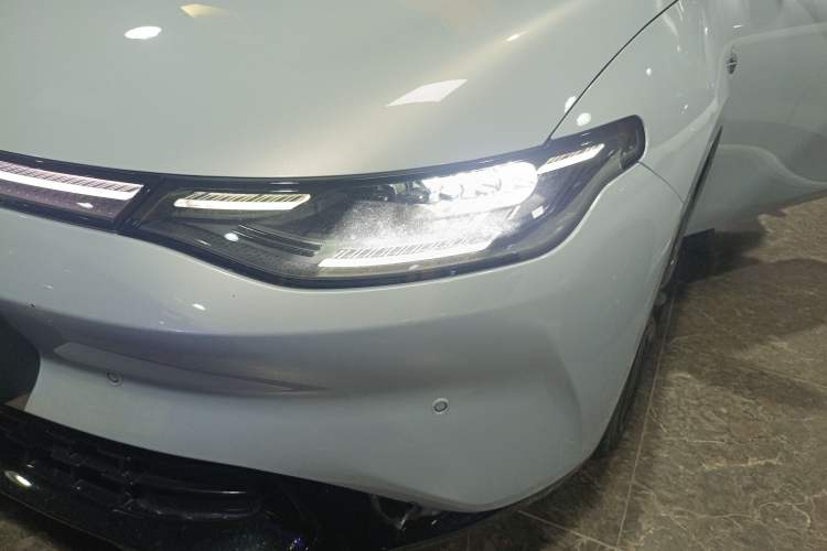 Used Leapmotor C01 2023 630 All-Wheel-Drive Performance Version Left Front Headlight
