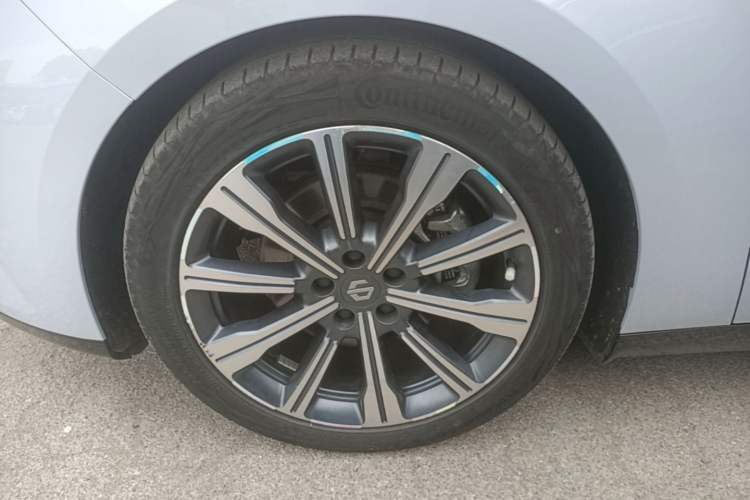 Used Leapmotor C01 2023 525 Comfort Edition Left Front Wheel Hub