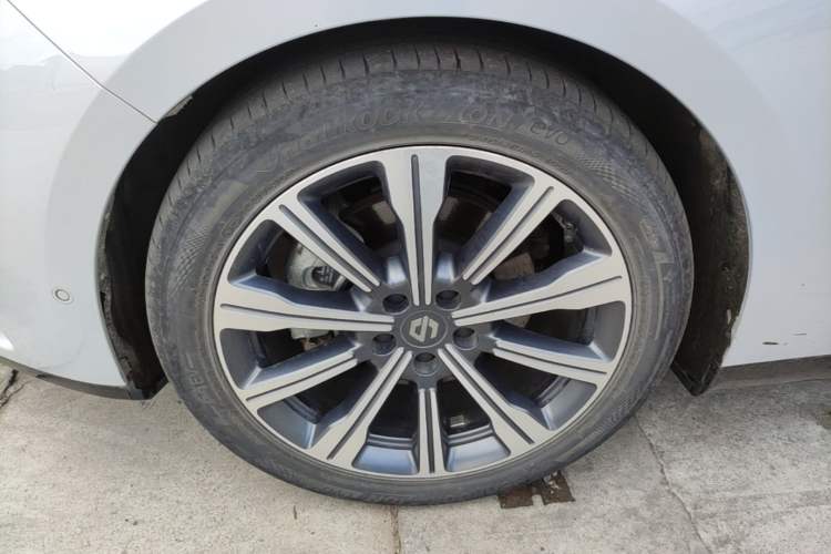 Used Leapmotor C01 2023 Range-Extended 316 Smart Edition Left Front Wheel Hub