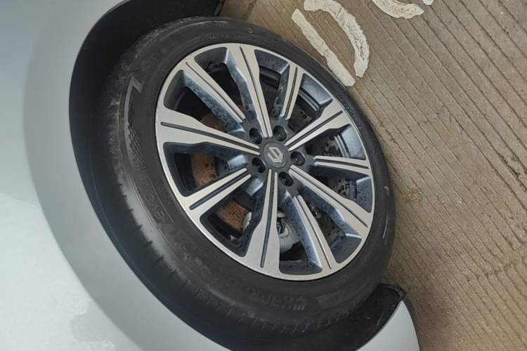Used Leapmotor C01 2023 Range-Extended 216 Comfort Edition Left Front Wheel Hub