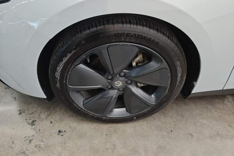 Used Leapmotor C01 2023 525 Comfort Edition Left Front Wheel Hub