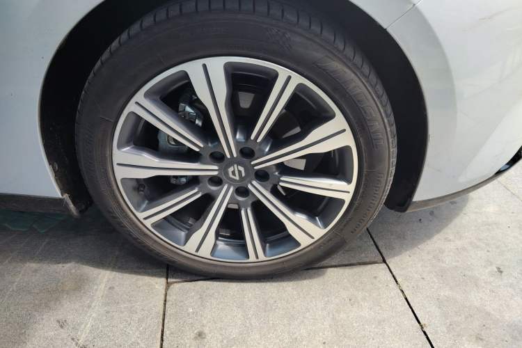 Used Leapmotor C01 2023 525 Comfort Edition Right Front Wheel Hub