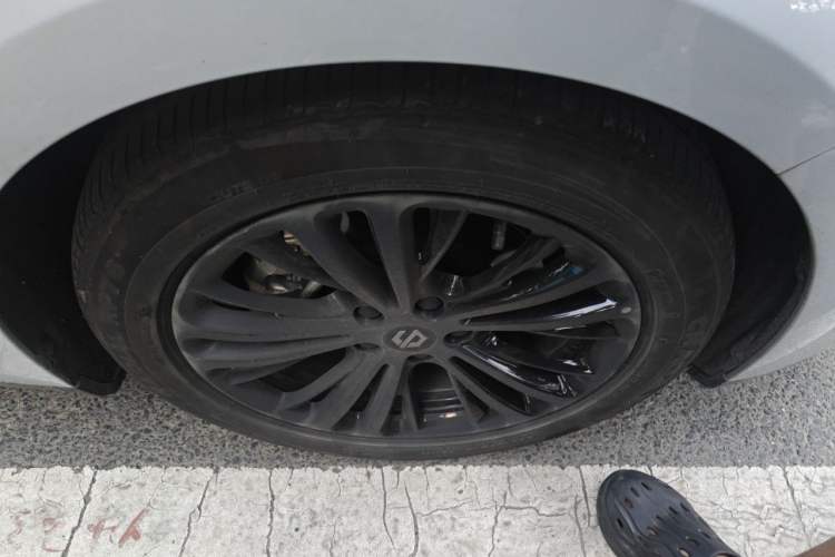Used Leapmotor C01 2023 525 Comfort Edition Right Front Wheel Hub