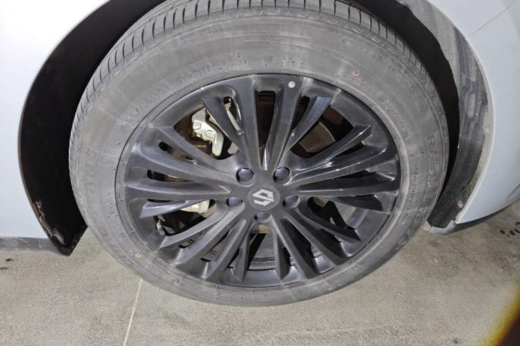Used Leapmotor C01 2023 525 Comfort Edition Right Front Wheel Hub