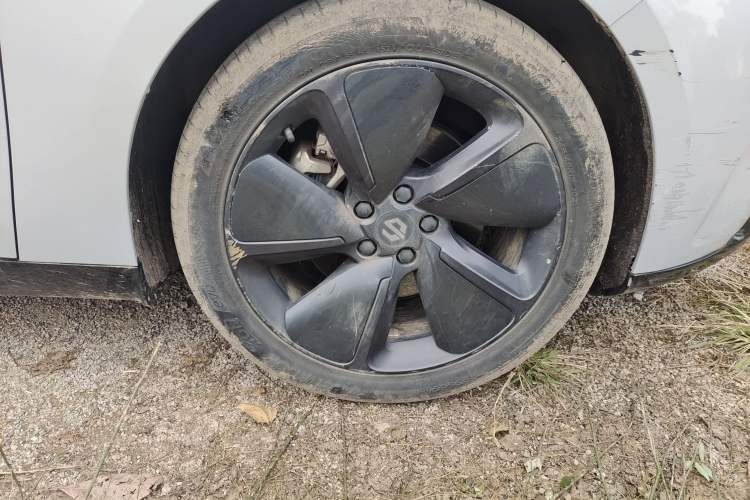 Used Leapmotor C01 2023 525 Comfort Edition Right Front Wheel Hub