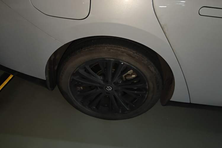 Used Leapmotor C01 2023 525 Comfort Edition Right Rear Wheel Hub