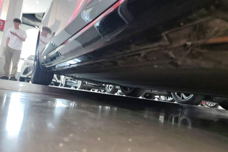 Used Leapmotor C01 2023 525 Comfort Edition Right Side Sill
