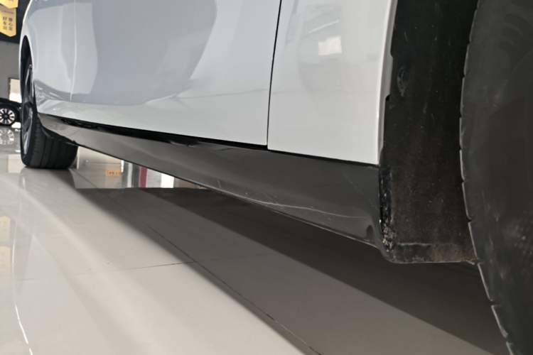 Used Leapmotor C01 2023 525 Comfort Edition Right Side Sill