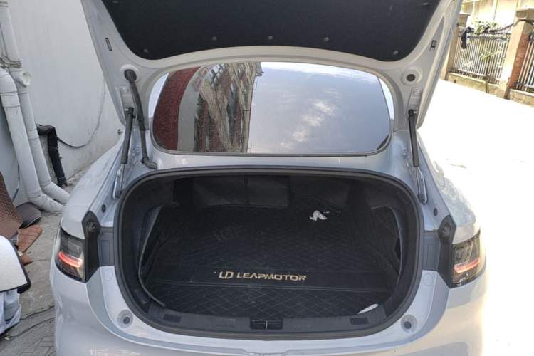 Used Leapmotor C01 2023 525 Comfort Edition Trunk