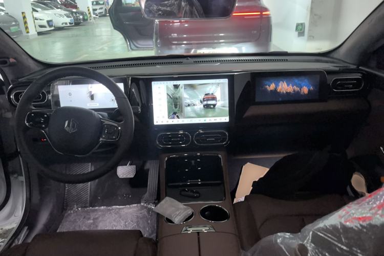 Used Leapmotor C01 2023 630 All-Wheel-Drive Performance Version Center Console