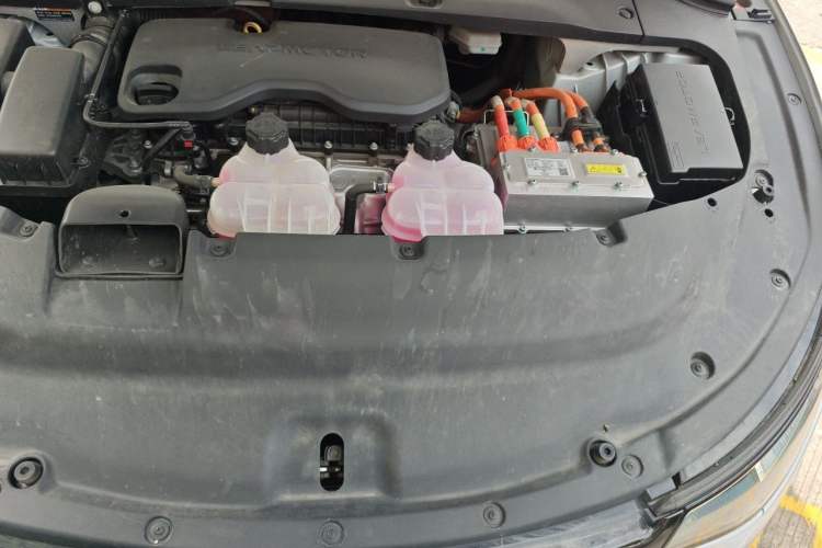 Used Leapmotor C01 2023 Range-Extended 316 Smart Edition Engine Bay Left