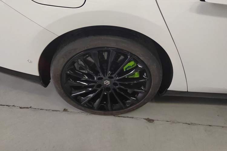 Used Leapmotor C01 2023 630 All-Wheel-Drive Performance Version Exterior 8