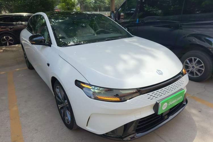 Used Leapmotor C01 2023 Range-Extended 216 Comfort Edition Front Right 45 Deg