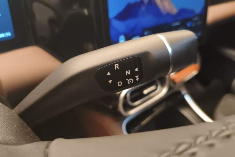 Used Leapmotor C01 2023 525 Comfort Edition Gear Lever