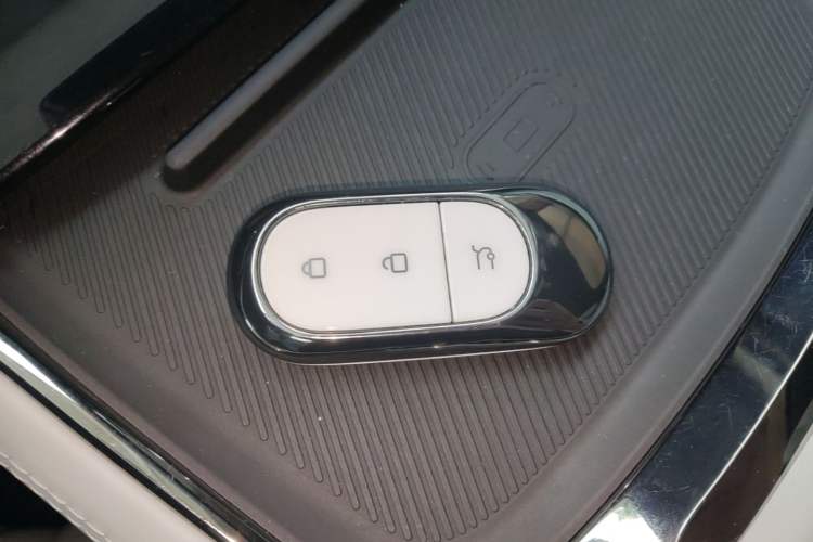 Used Leapmotor C01 2023 630 All-Wheel-Drive Performance Version Interior 1