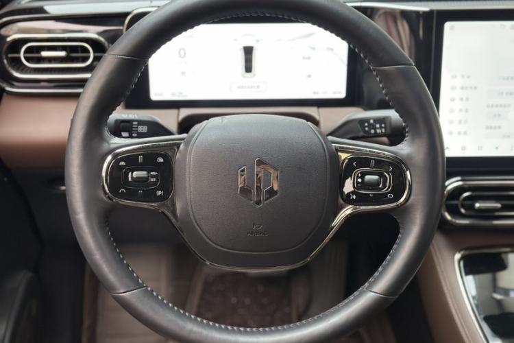 Used Leapmotor C01 2023 630 All-Wheel-Drive Performance Version Interior 2