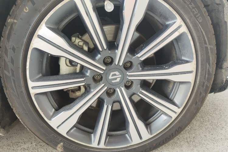 Used Leapmotor C01 2023 525 Comfort Edition Right Front Wheel Hub