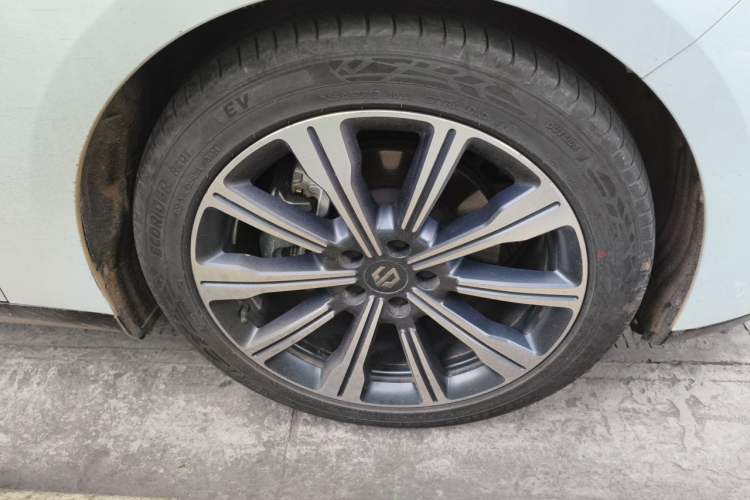 Used Leapmotor C01 2023 525 Comfort Edition Right Front Wheel Hub